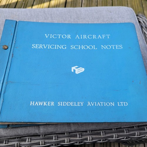 Victor aircraft servicing